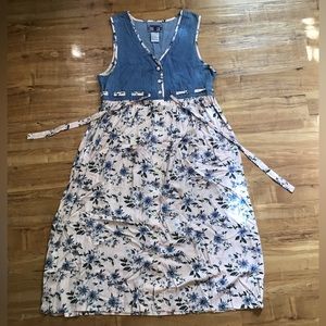 Vintage 1990s Women’s Sleeveless Denim & Floral Print Button-Front Dress